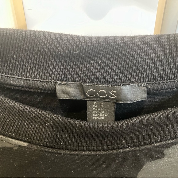 COS women’s splotch print t shirt black medium - Picture 3 of 3